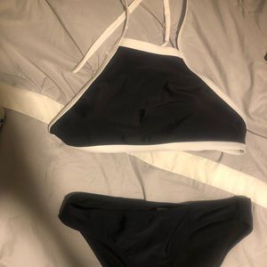 Black bikini set